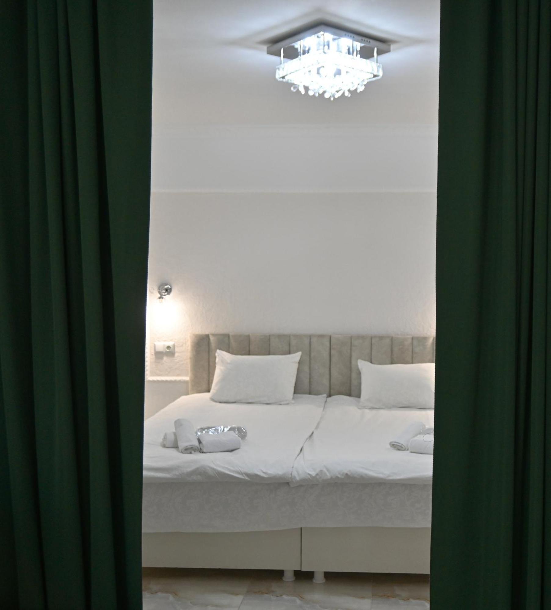 Jerusalem Hotel كوتايسي المظهر الخارجي الصورة