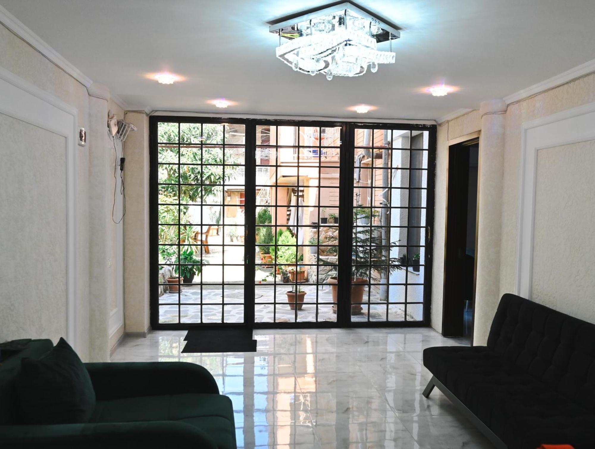 Jerusalem Hotel كوتايسي المظهر الخارجي الصورة